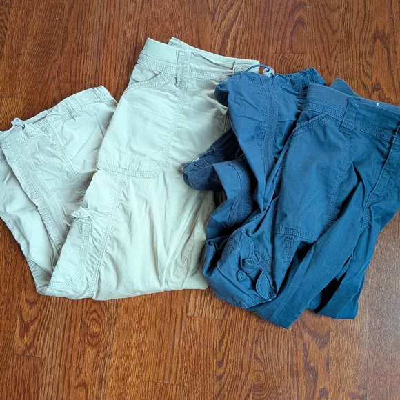Style & Co Casual Cargo Pants Pair in Khaki & Blue Capri Length Runs Large - Picture 5 of 7